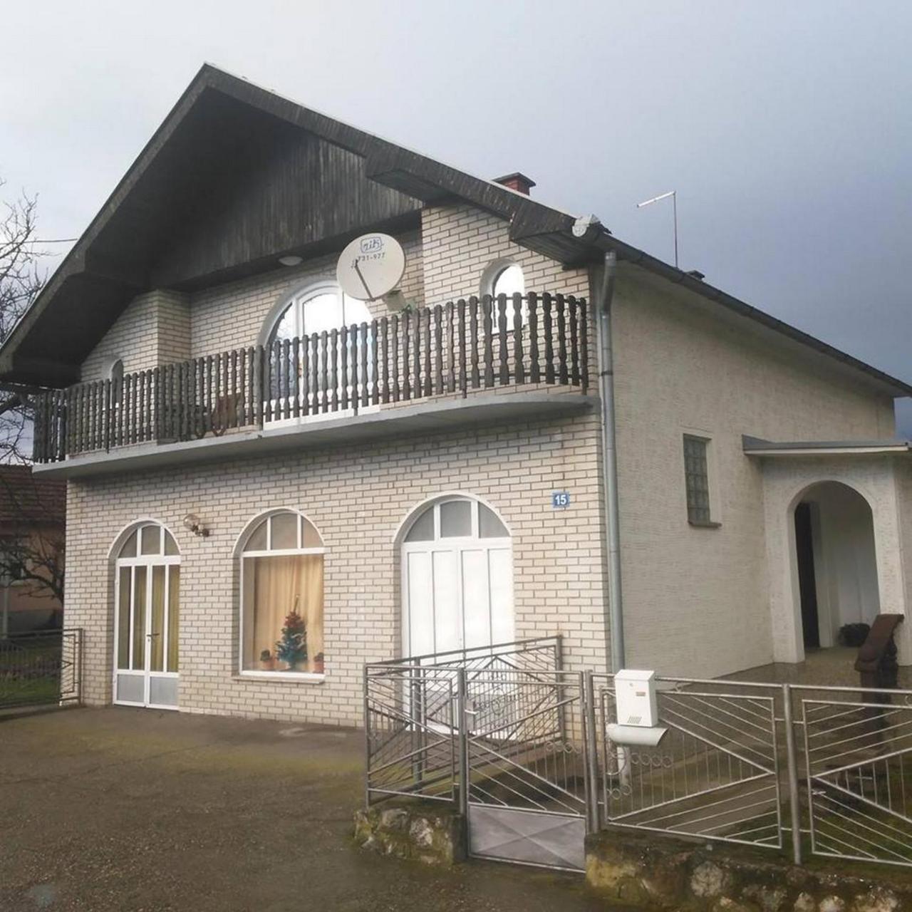 Rooms Mila Rezovac Экстерьер фото