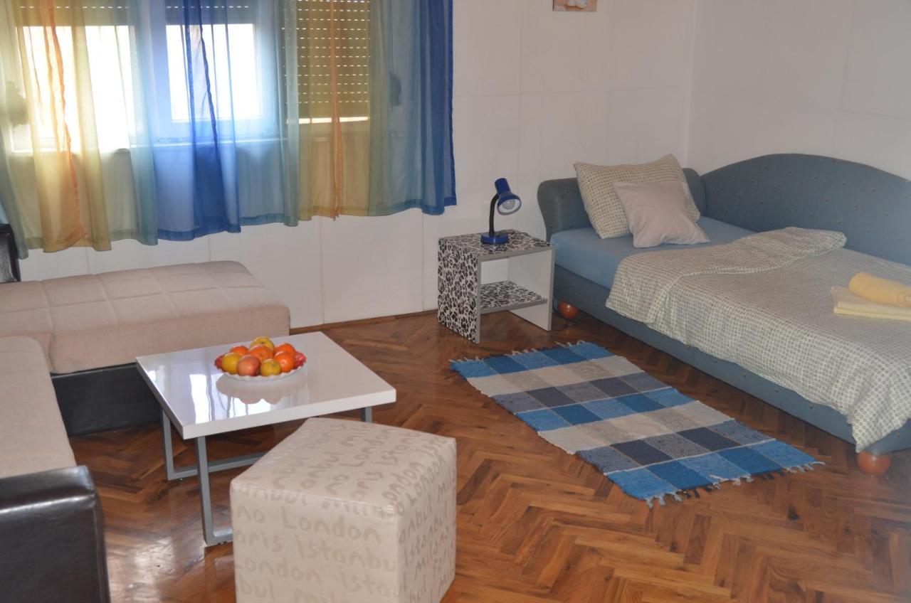 Rooms Mila Rezovac Экстерьер фото